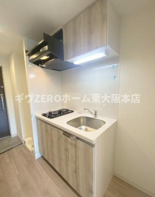 プレサンスOSAKA東成中本ハーヴィルのキッチン