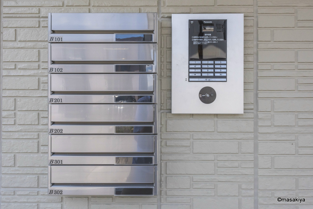 ベレッツァ　Bのエントランス|エントランス　オートロック付き