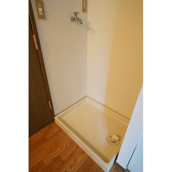 ベルゾーネ小林のその他|室内洗濯機置き場