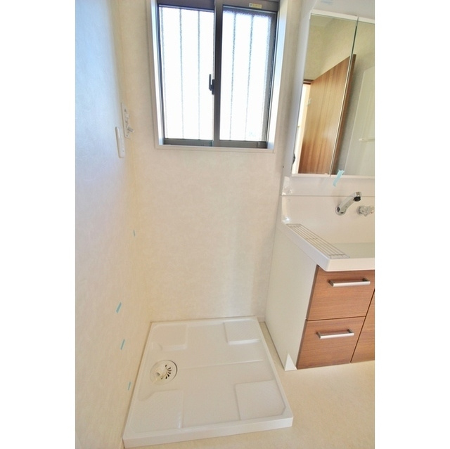 RC　フォルテ　100の洗面所