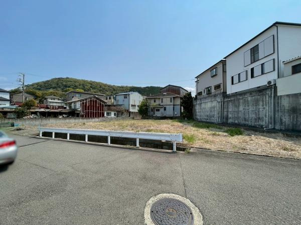 海南市黒江　土地の前面道路含む現地写真