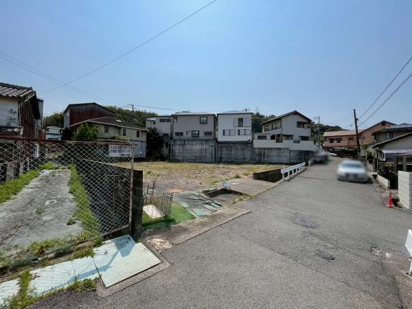 海南市黒江　土地の前面道路含む現地写真