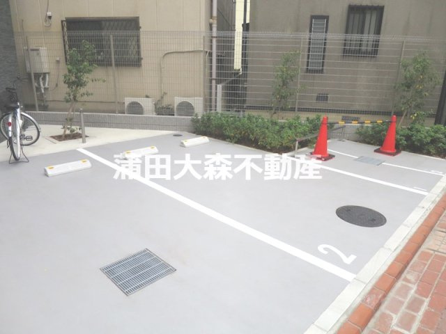ブライズ蒲田SOUTHの駐車場|敷地内平置き駐車場　空き状況等詳細はお問合せ下さい。