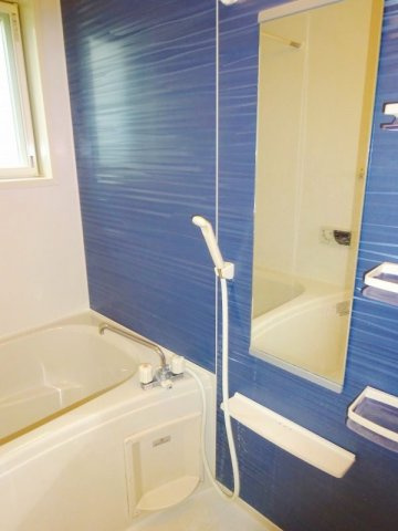 ルミエール下大野　Ａの浴室|日々の疲れを癒すお風呂付です