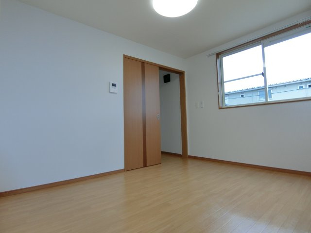 メゾン　ド　パルジェの洋室