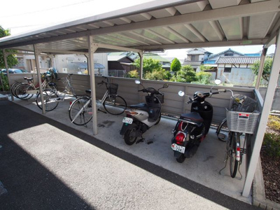 【その他共用部分】 | カーサヴェルディ | 駐輪場
