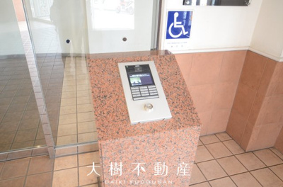 【エントランス】 | クリオ相模大塚弐番館　6階３LDK　リフォーム済み　【仲介手数料無料】