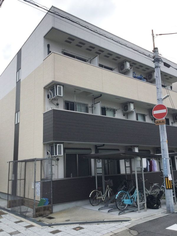 フジパレス吹田イーストⅢ番館の外観