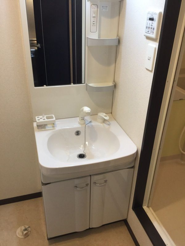 フジパレス吹田イーストⅢ番館の洗面所