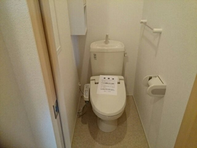 【トイレ】 | アン・フィオーレⅠ | 落ち着いた色調のトイレです