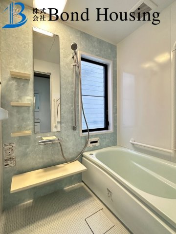 周辺商業施設充実・令和６年１１月リフォ済み　王塚台戸建の浴室