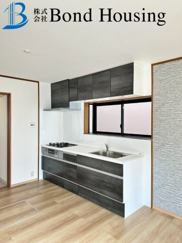 周辺商業施設充実・令和６年１１月リフォ済み　王塚台戸建のキッチン