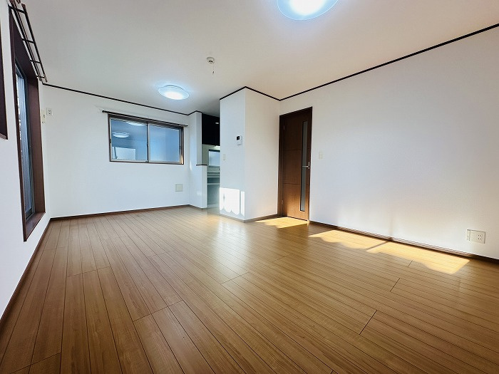 【居間・リビング】の画像