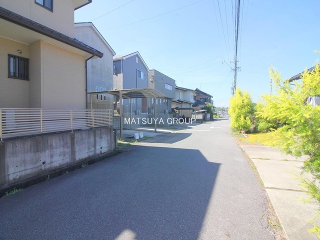 【前面道路含む現地写真】の画像