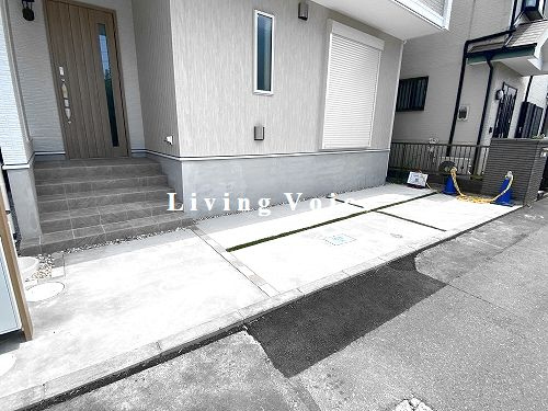 【前面道路含む現地写真】 | 【仲介手数料０円】厚木市妻田東3丁目2期　新築一戸建て | 厚木市妻田東3丁目2期　新築一戸建て