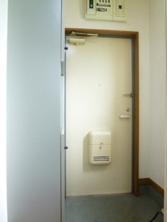 【玄関】 | パンシオンヴィラA棟