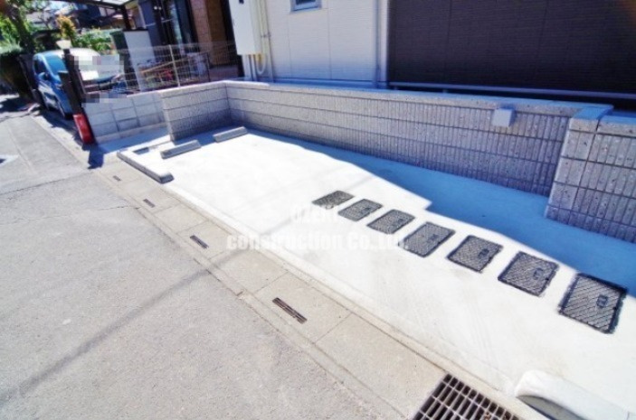 インペリアル東柳田の駐車場