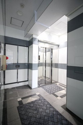 【エントランス】 | 大和研装社ビル