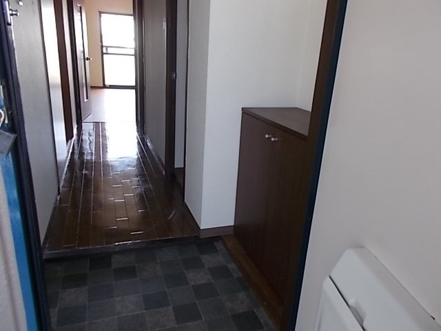 スクエアガーデンの玄関