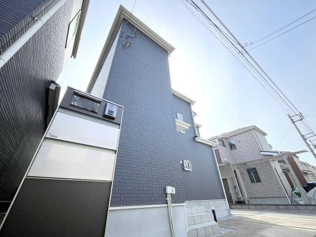 昭島市大神町四丁目　中古戸建の外観