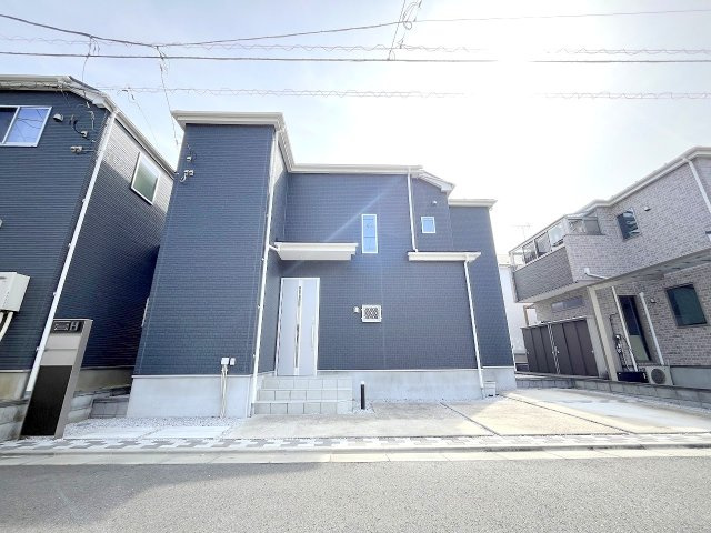 昭島市大神町四丁目　中古戸建の外観