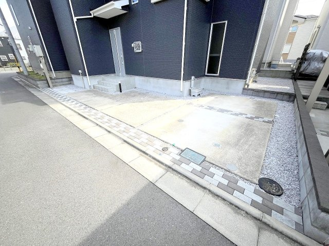 昭島市大神町四丁目　中古戸建の駐車場|カースペース２台分ございます！