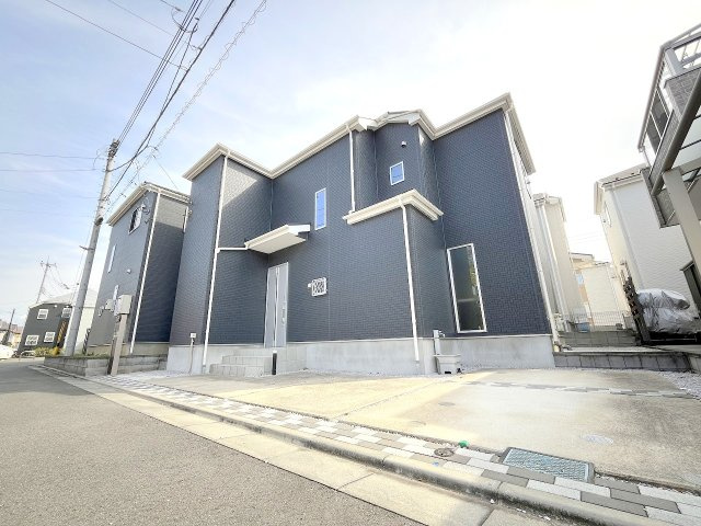 昭島市大神町四丁目　中古戸建の外観