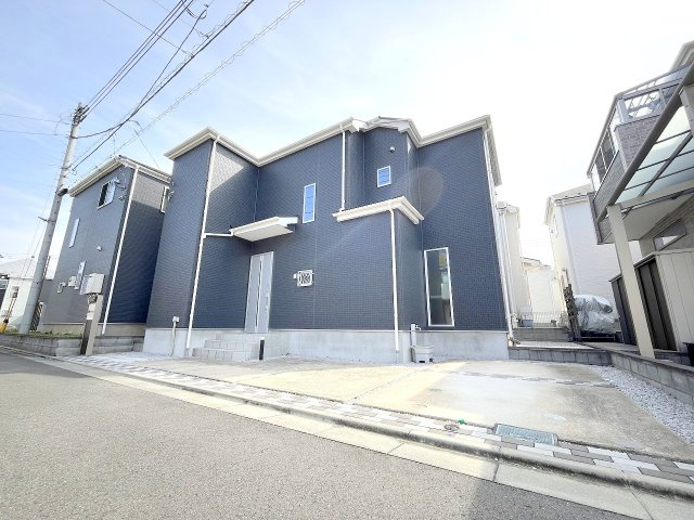 昭島市大神町四丁目　中古戸建の外観