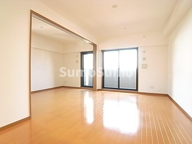 リーガル神戸三宮山手の居間・リビング