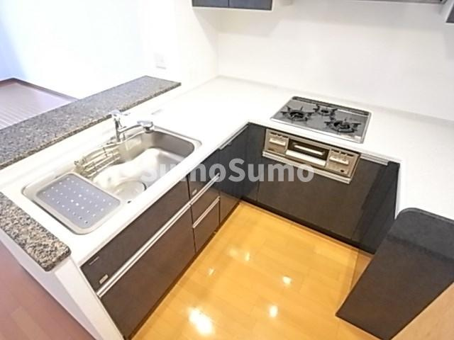 リーガル神戸三宮山手のキッチン