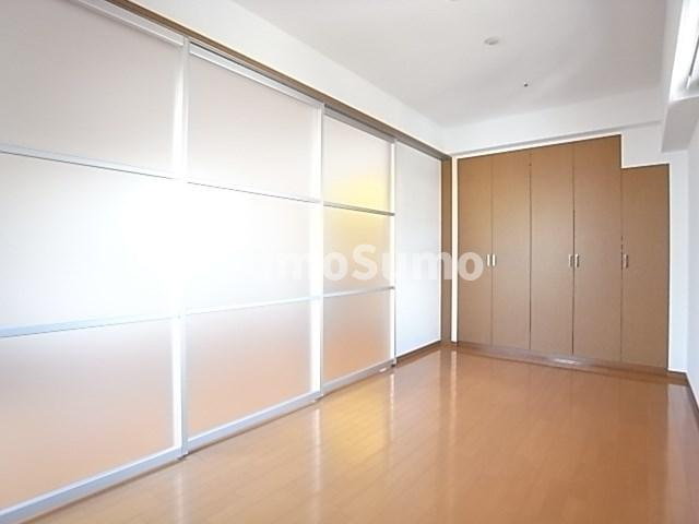 リーガル神戸三宮山手の寝室