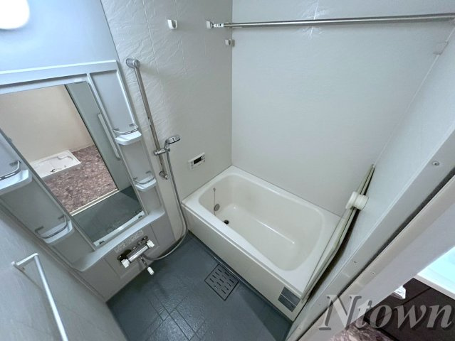 【浴室】 | プレサンスNAGOYA桜通ビッグビート | 落ち着いた空間のお風呂です