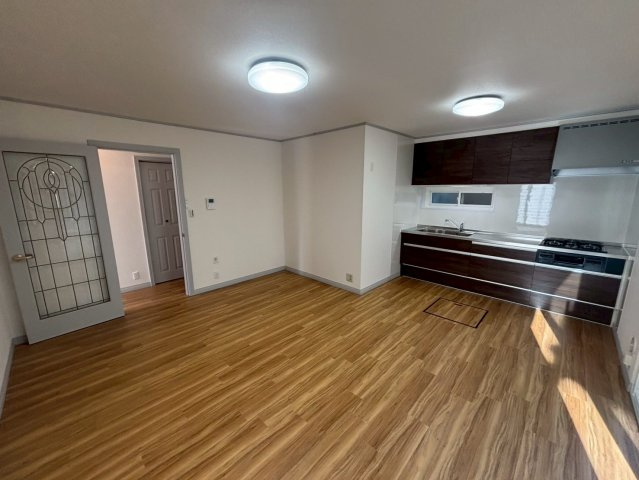 坂戸市島田　中古戸建　東武東上線『北坂戸駅』2.9km　【勝呂小学区】の居間・リビング