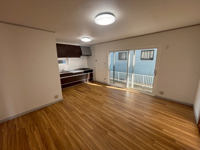 坂戸市島田　中古戸建　東武東上線『北坂戸駅』2.9km　【勝呂小学区】の居間・リビング