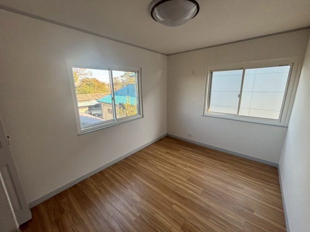 坂戸市島田　中古戸建　東武東上線『北坂戸駅』2.9km　【勝呂小学区】の洋室