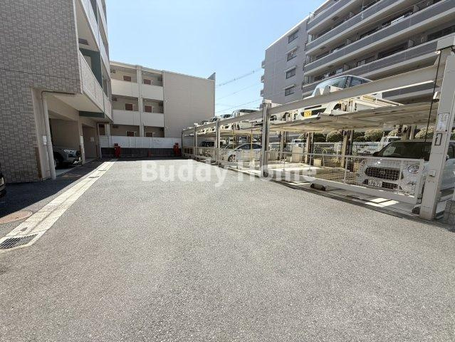 グランディール阪南町の駐車場