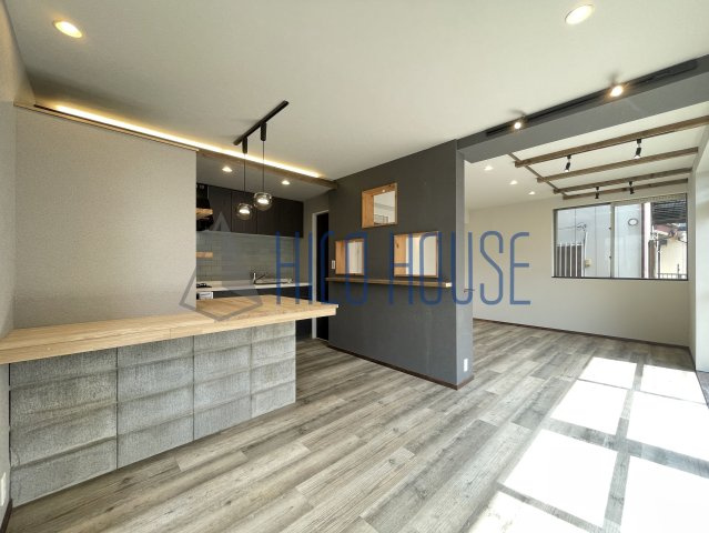 デザイナーズ戸建て　上尾市二ツ宮の居間・リビング