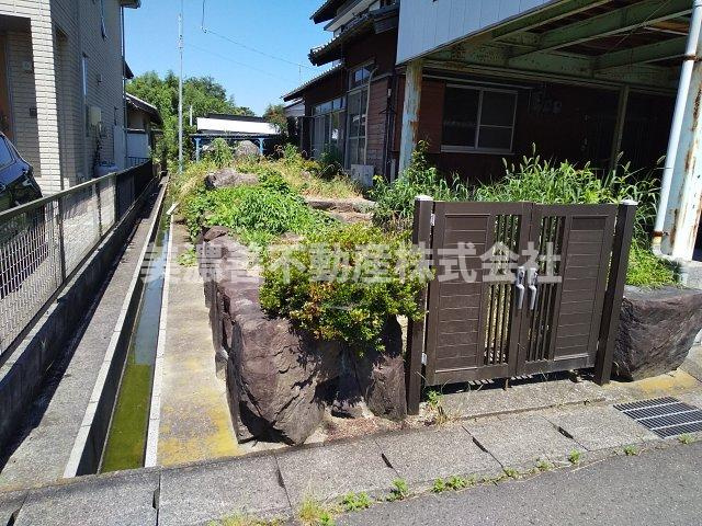 ６４８０８　揖斐郡大野町西方土地の外観