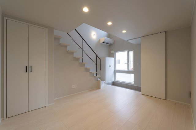 八戸市白銀4丁目の居間・リビング