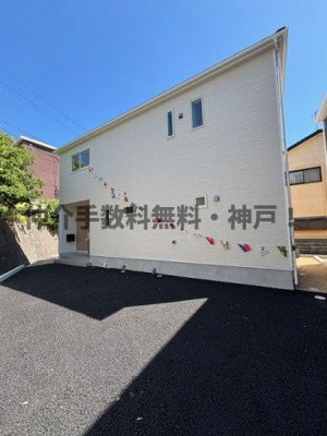 【外観】 | 神戸市西区玉津町高津橋　新築戸建1号棟　仲介手数料無料！ | 外観も気になるポイント
