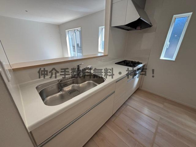 【キッチン】 | 神戸市西区玉津町高津橋　新築戸建2号棟　仲介手数料無料！ | お料理しやすいキッチンです