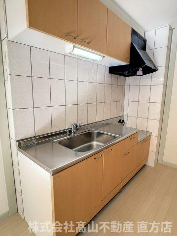 直方市大字感田のアパートのキッチン