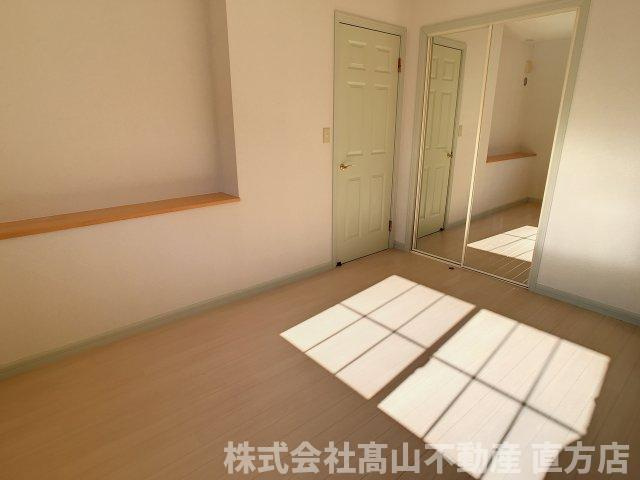 直方市大字感田のアパートの内装