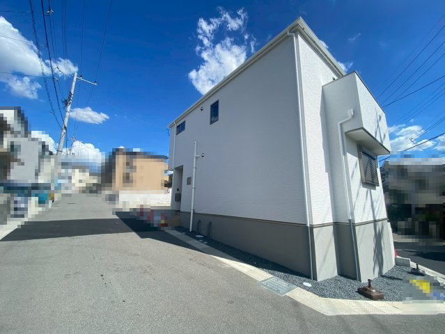 【価格改定】長岡京市奥海印寺太鼓山の前面道路含む現地写真|前面道路は幅員6m以上でゆったりとした広さ。
