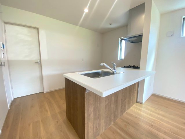 【価格改定】長岡京市奥海印寺太鼓山のキッチン|開放感のあるカウンターキッチンが魅力！