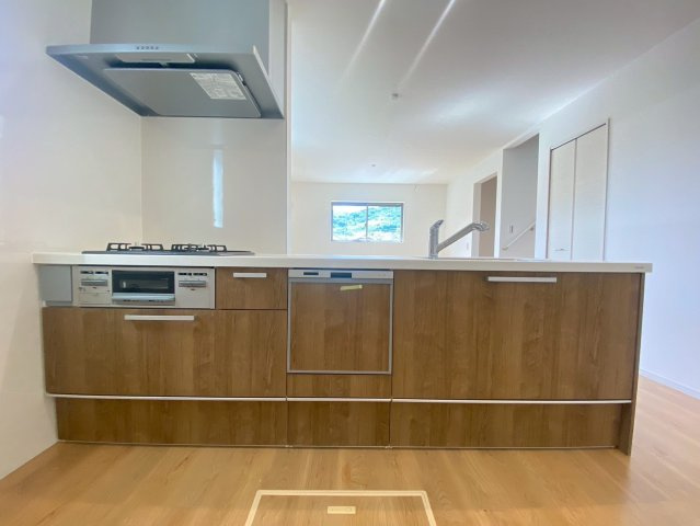 【価格改定】長岡京市奥海印寺太鼓山のキッチン|3口ガスコンロ・グリル・食洗機付きのシステムキッチンです！