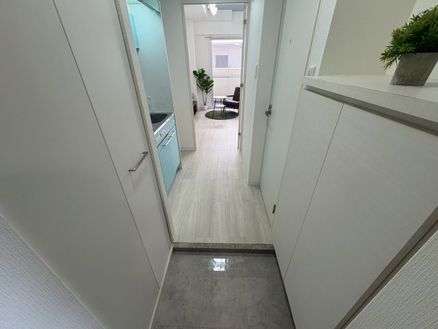 SERENiTE日本橋SUDの玄関