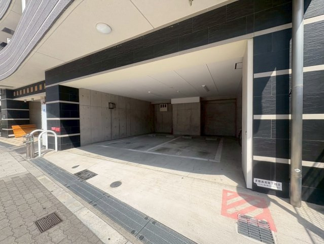 SERENiTE日本橋SUDの駐車場