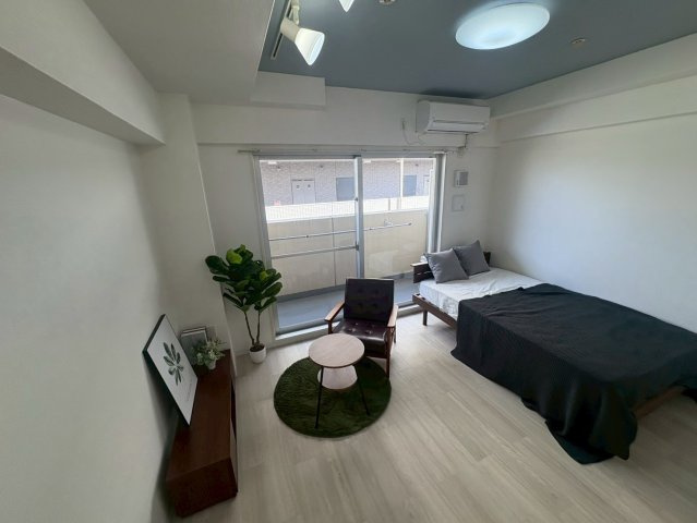 SERENiTE日本橋SUDの居間・リビング