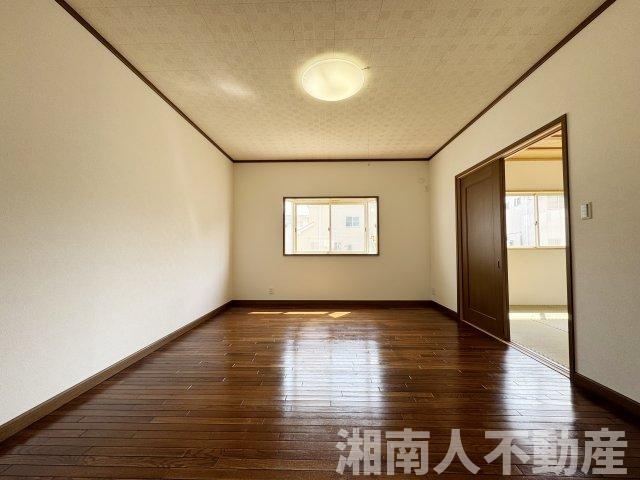 寒川町一之宮２丁目２３０３番戸建ての洋室|洋室です